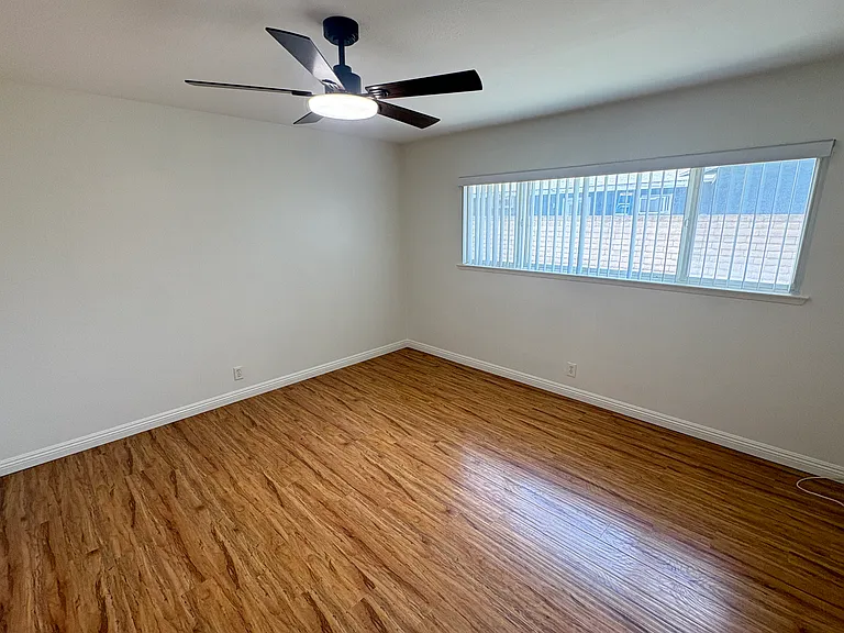 16681 Lucia Ln — Photo 18
