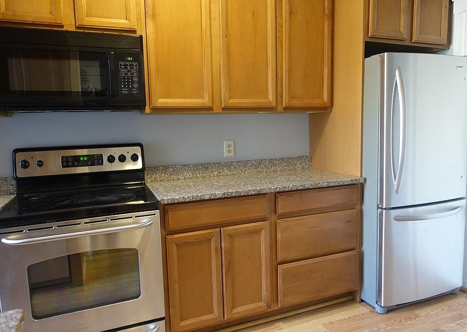 1st image of 370 Chestnut Hill Ave APT 35