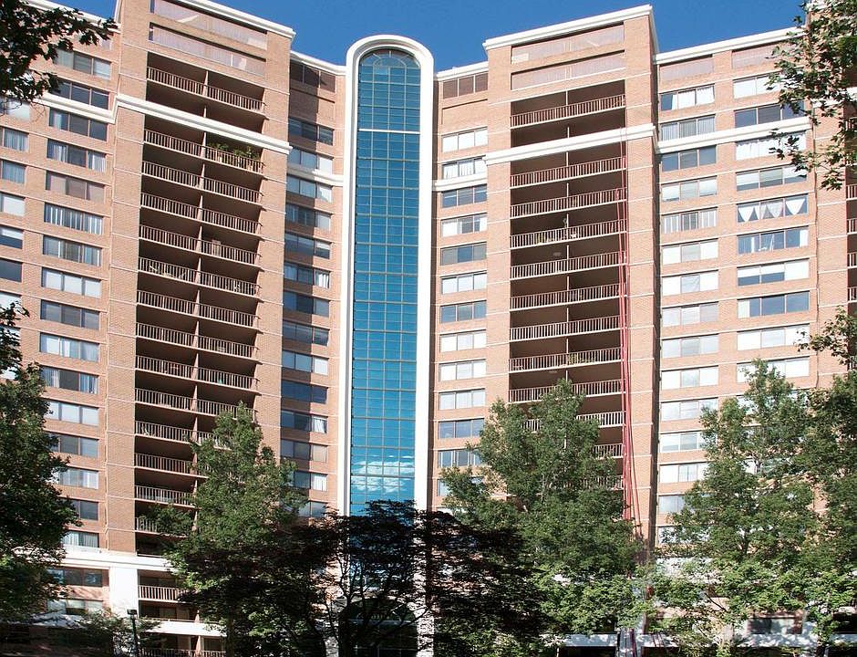 1st image of 10101 Grosvenor Pl APT 1512