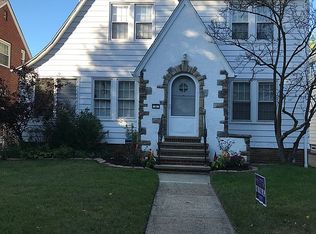 84 E 214th St, Euclid, OH 44123