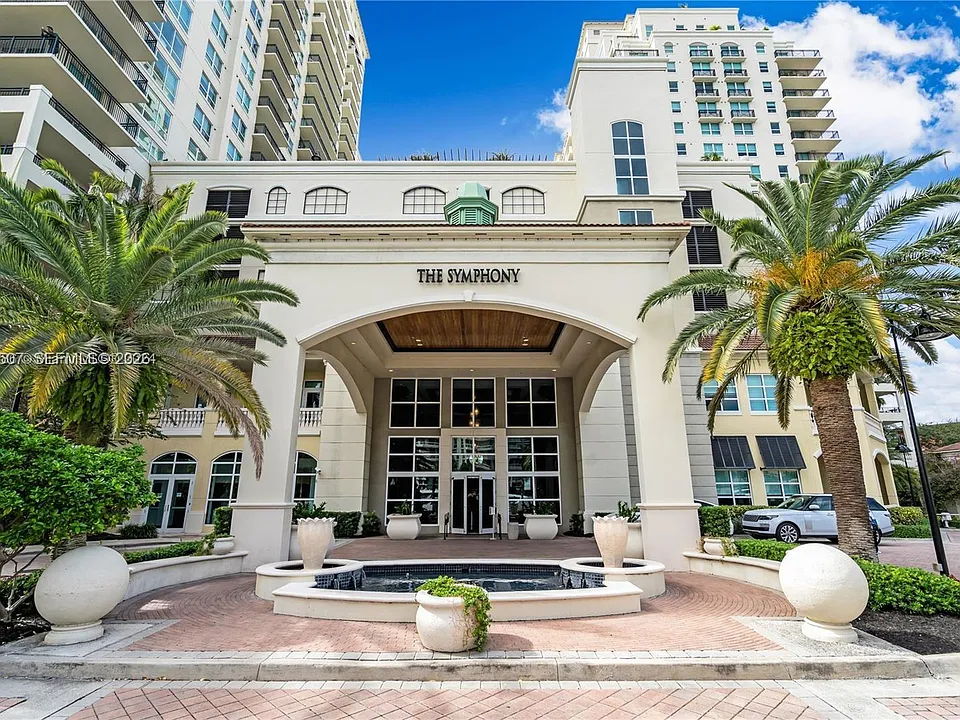 600 W Las Olas Blvd #301S