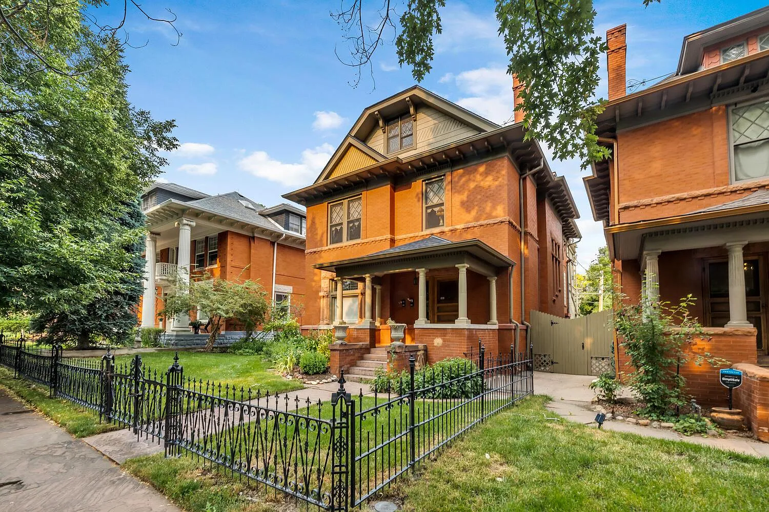 N Franklin St, Denver — Photo 1