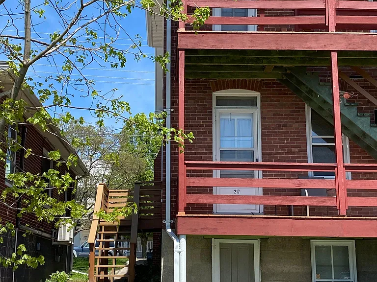 217 E Middle St #1/2 — Photo 8