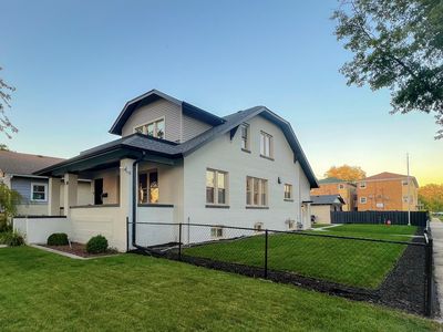 3147 Elmwood Ave, Berwyn, IL, 60402