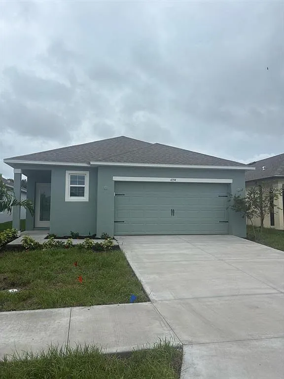 3 bed, 2.0 bath, 1680 sqft, $2,300 — Photo 1