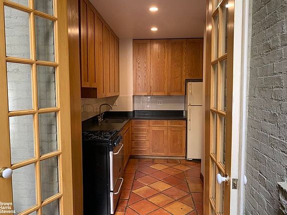 2nd image of 323 W 80th St #1C