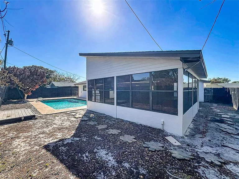 3463 Arnel Dr — Photo 37