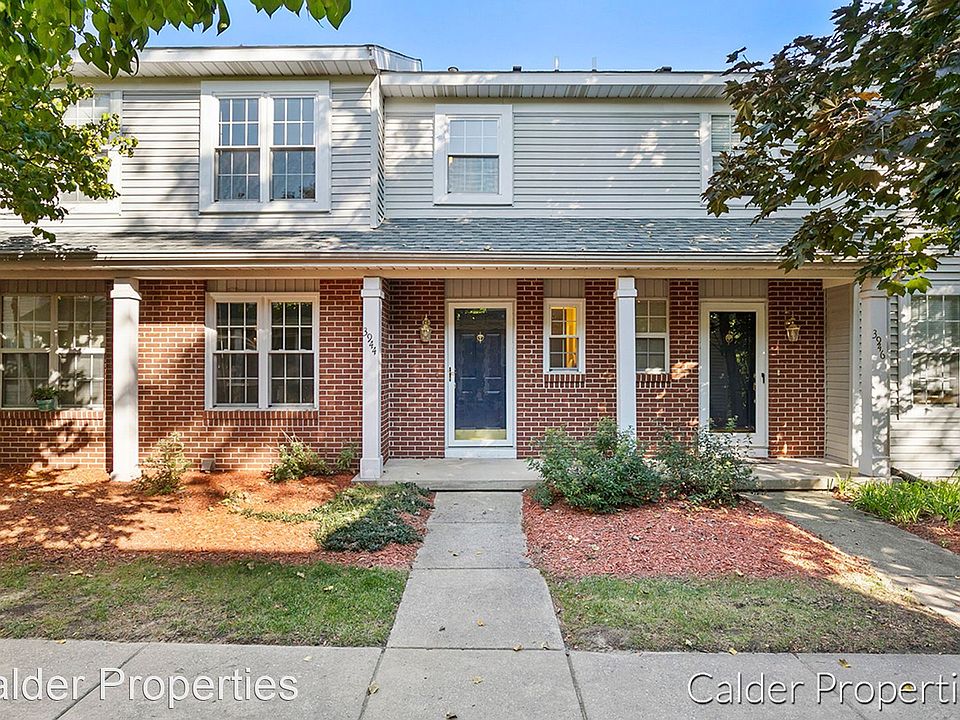 1st image of 3944 Courtyard Pl SE