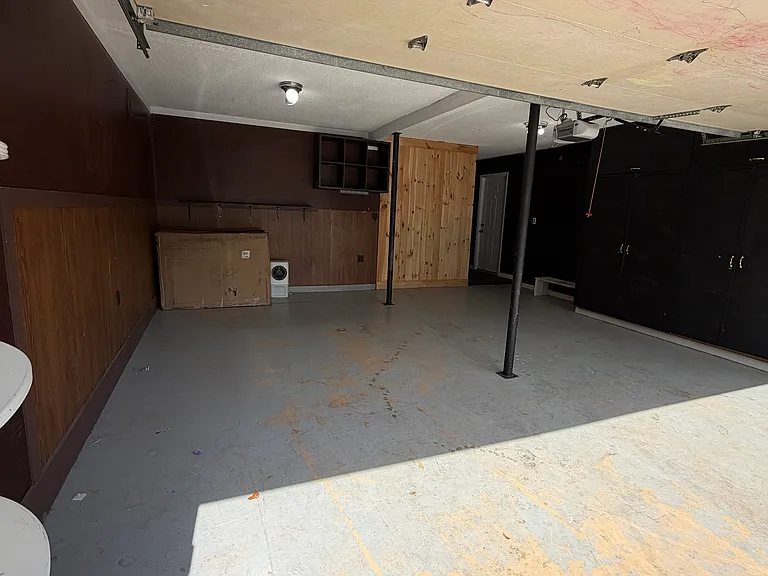 1404 Paula Dr — Photo 23
