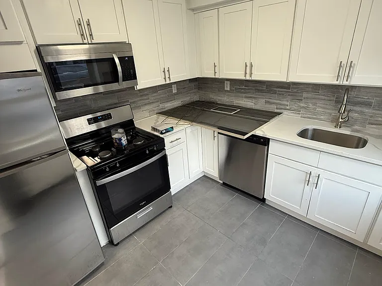 69-05 186th Ln — Photo 2