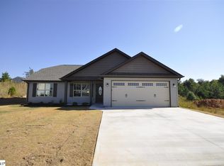 103 Pickerel Ln, Spartanburg, SC 29306