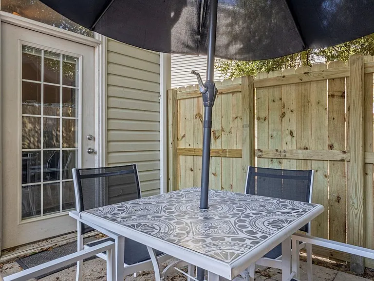 1289A Century Oaks Dr — Photo 17