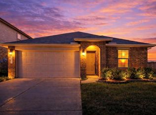 831 Petunia Falls Ln, Rosharon, TX 77583