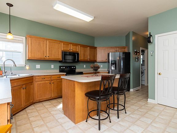 5th image of 1030 Watauga Ct