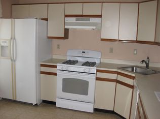 87 Goodwin Dr, North Brunswick, NJ