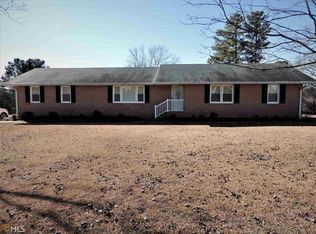 1229 Crestview Dr, Elberton, GA 30635