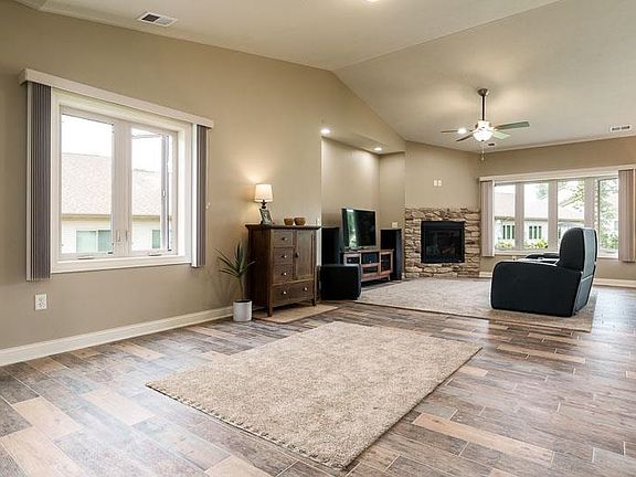 2nd image of 6252 White Berry Ln