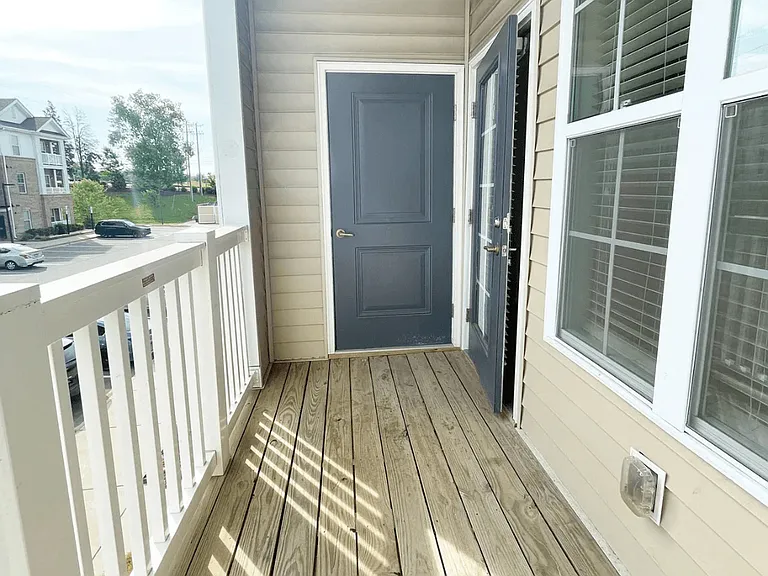 Belmont at Tryon Apartments — Photo 57