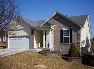 315 Winter Lake Ct, Fenton, MO 63026