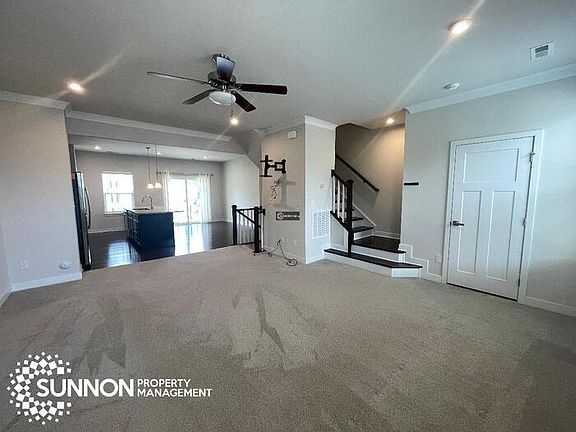 4th image of 10720 Overlook Mountain Dr