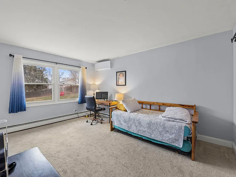 20 W Brown St — Photo 16