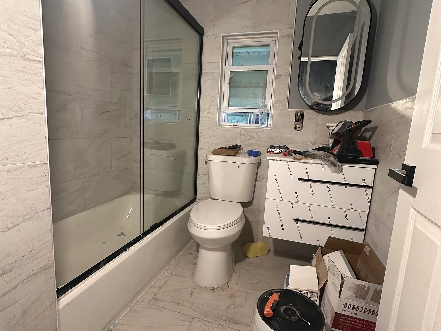 3 bed, 1000 sqft, $3,400 — Photo 4