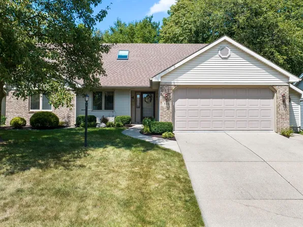 826 Heartland Dr, Fort Wayne, IN 46825