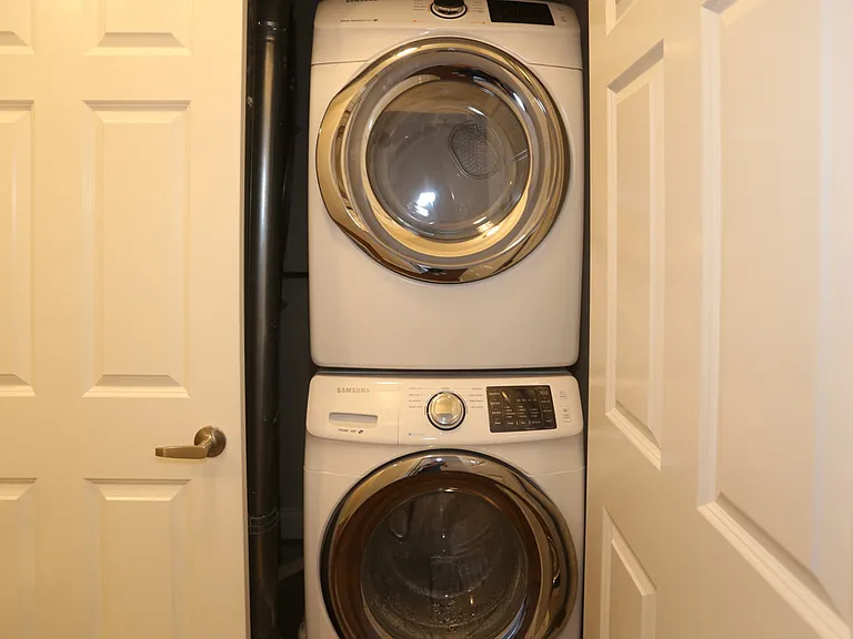 527 W Barry Ave #2N — Photo 18