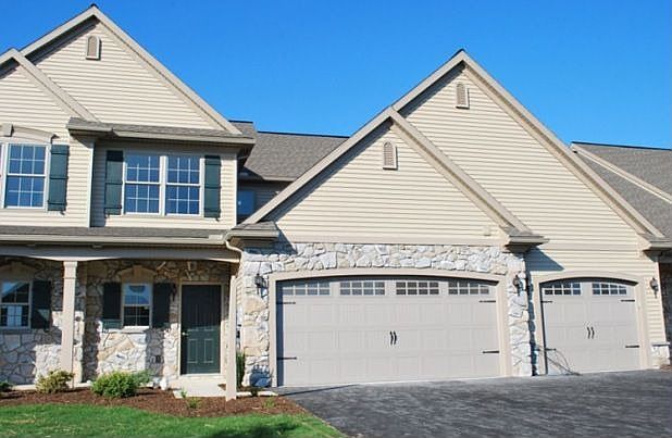 1st image of 920 Lantern Dr #L-0089