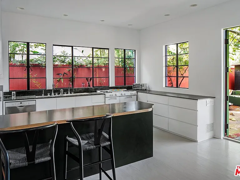2311 Louella Ave — Photo 10