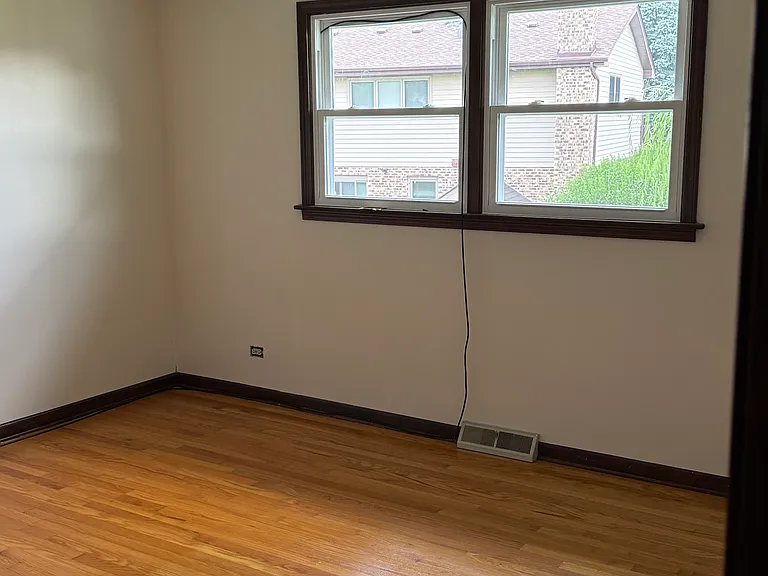 1631 Arbor Ct — Photo 10