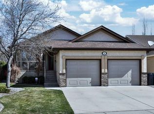 91 SE Fairmont Point S, Lethbridge, AB T1K 7W8