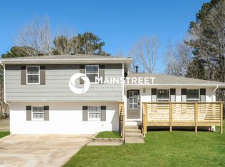 137 Slicky Rock Ct, Riverdale, GA 30274