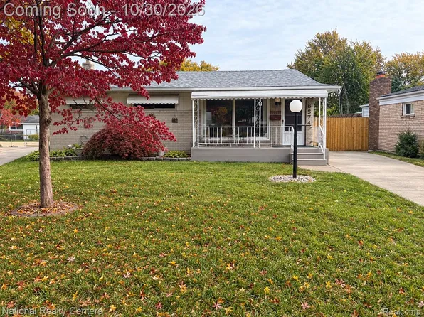 6574 Sterling Ct, Garden City, MI 48135