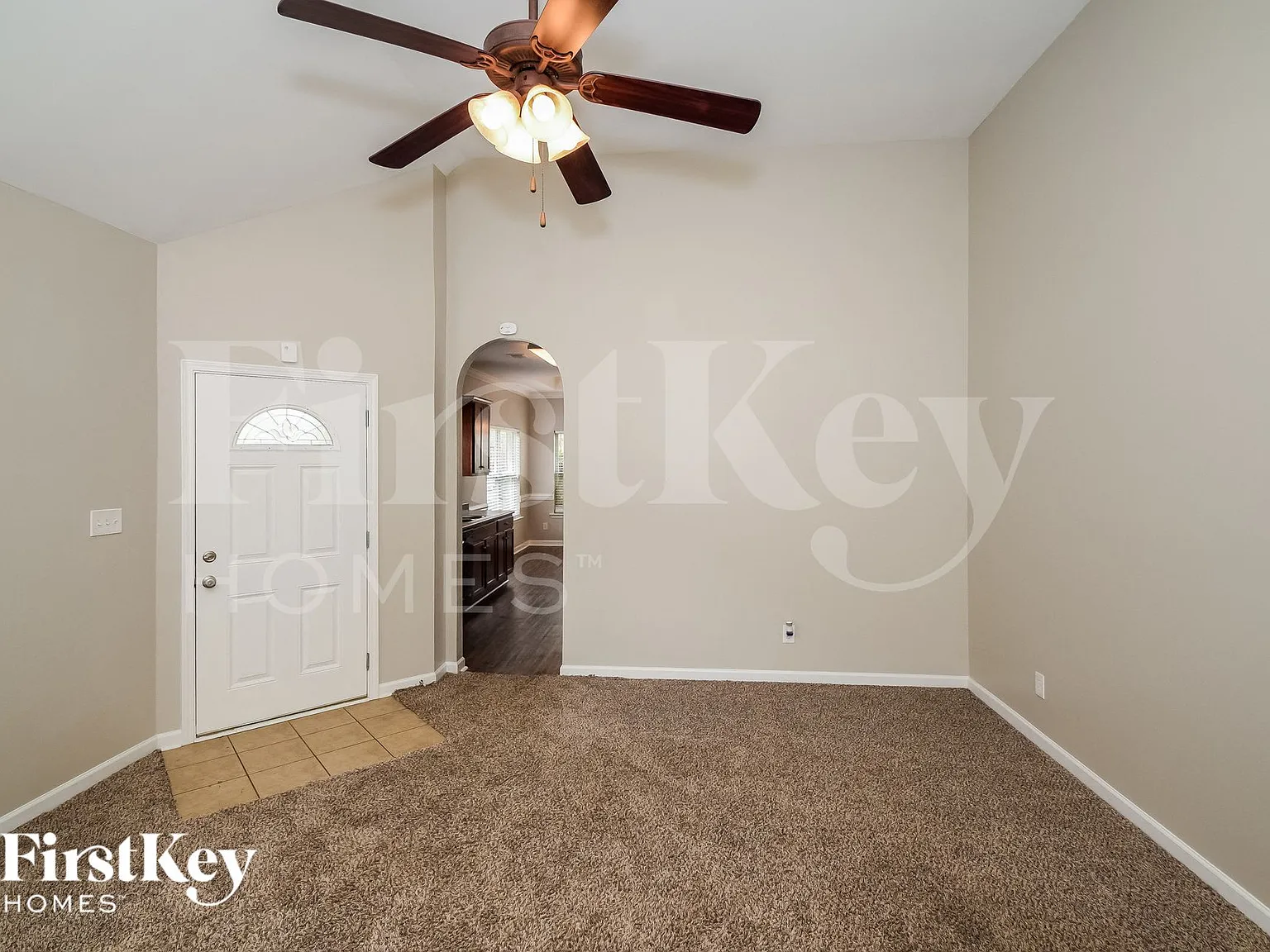 3 bed, 2.0 bath, 1565 sqft, $1,745 — Photo 2