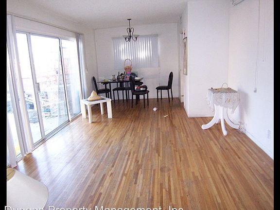 5th image of 8354 Etiwanda Ave