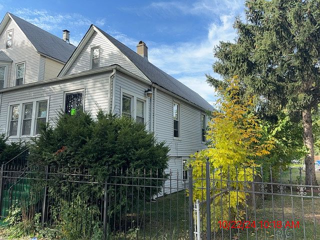 2nd image of 8130 S Exchange Ave