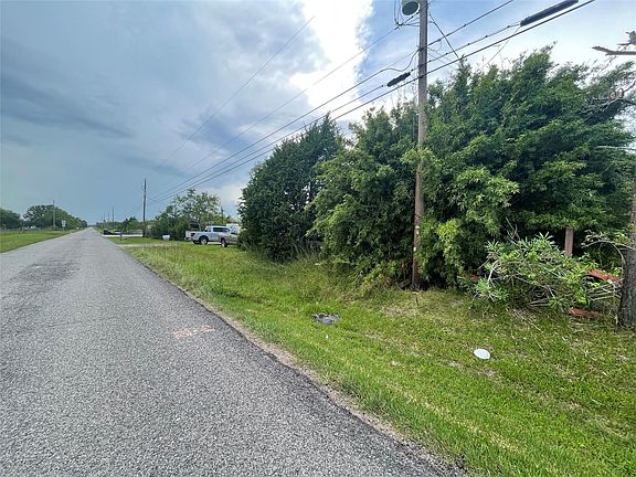 3rd image of 7912 Avenue C