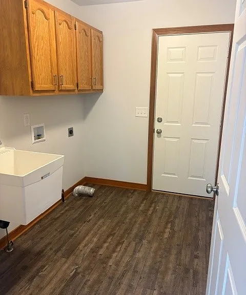 1st floor laundry with garage entrance
