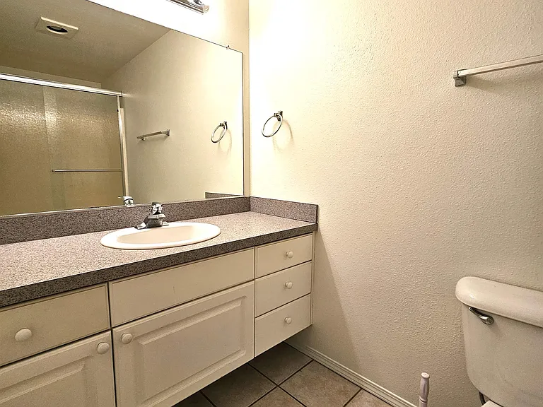 9703 NE Tenny Creek Dr — Photo 15