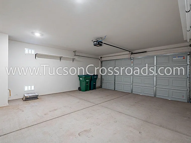 10611 Halsey Dr — Photo 32