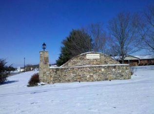 1230 Mountain View Cir, Maryville, TN 37801