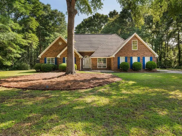 101 Saddlefield Ct, Bonaire, GA 31005