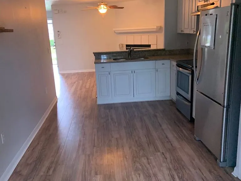 38A Lindsay Dr — Photo 6