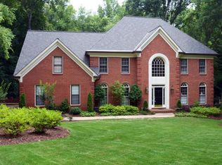 1615 Northcliff Trce, Roswell, GA 30076