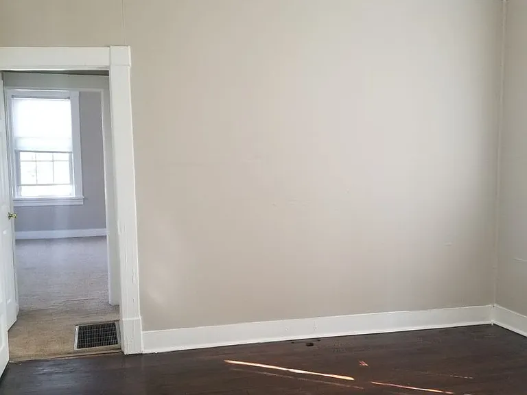 11 W Princeton Cir — Photo 16