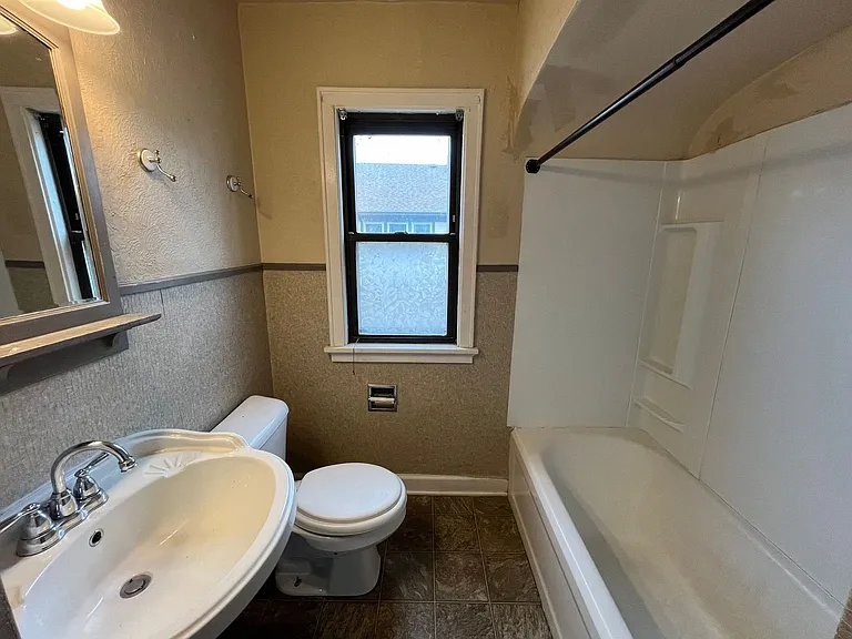 803 Grand Ave — Photo 18