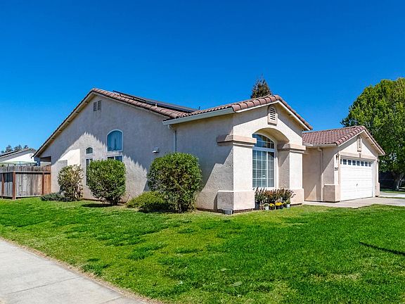 3rd image of 2357 Garden Oak Dr
