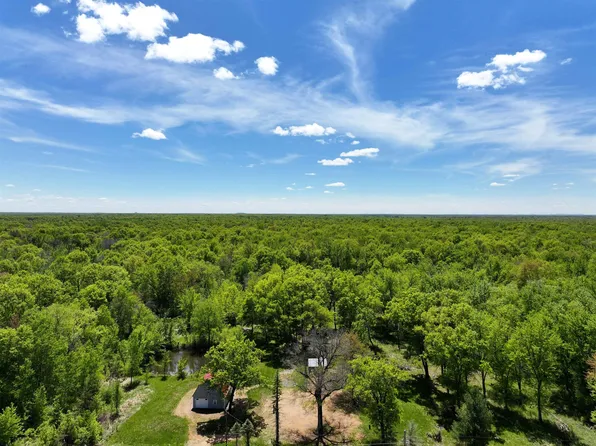 W6911 County Road F, Necedah, WI 54646