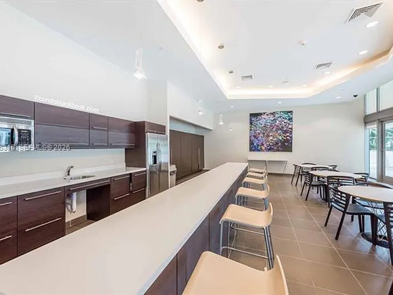 1111 SW 1st Ave #Penthouse 3822 — Photo 33